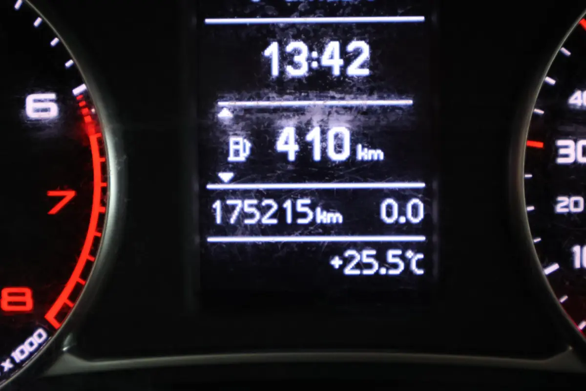 1.0 TFSI 95pk Cruise Control Parkeersensoren Navigatie