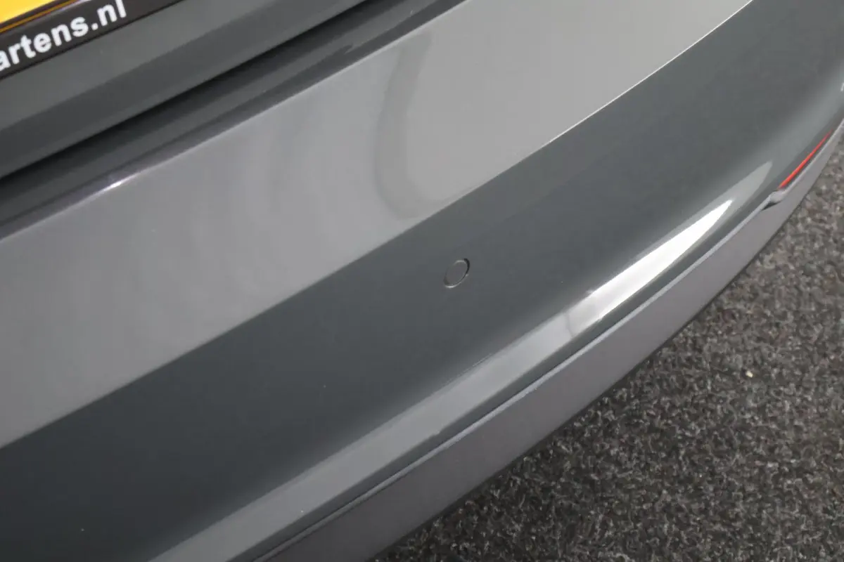 1.0 TFSI 95pk Cruise Control Parkeersensoren Navigatie
