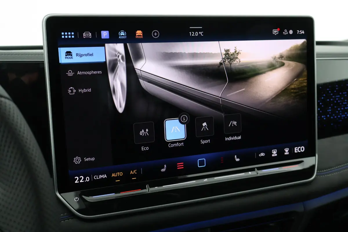 1.5 272pk eHybrid R-Line Business Black Style 360Camera Head-Up Keyless Massage Carplay