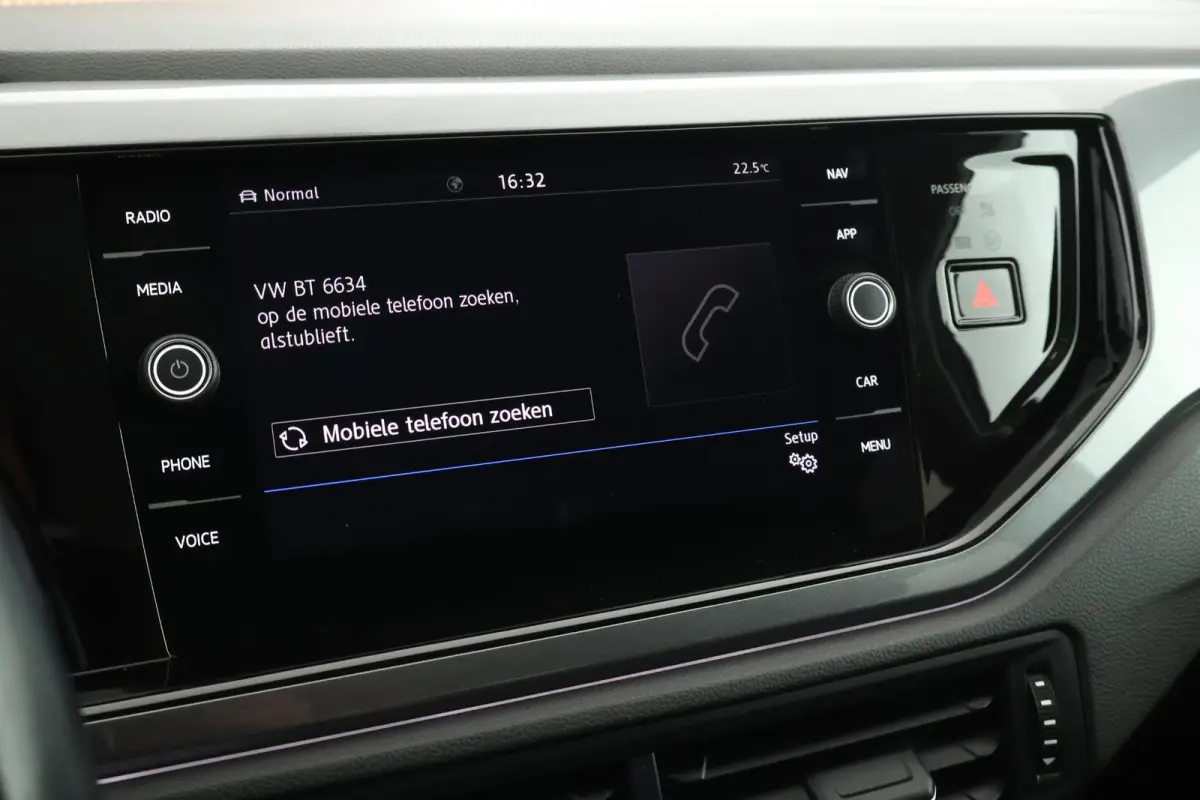 1.0 TSI 95pk DSG R-Line Highline Camera Parkeersensor Climate Control Adaptive Cruise