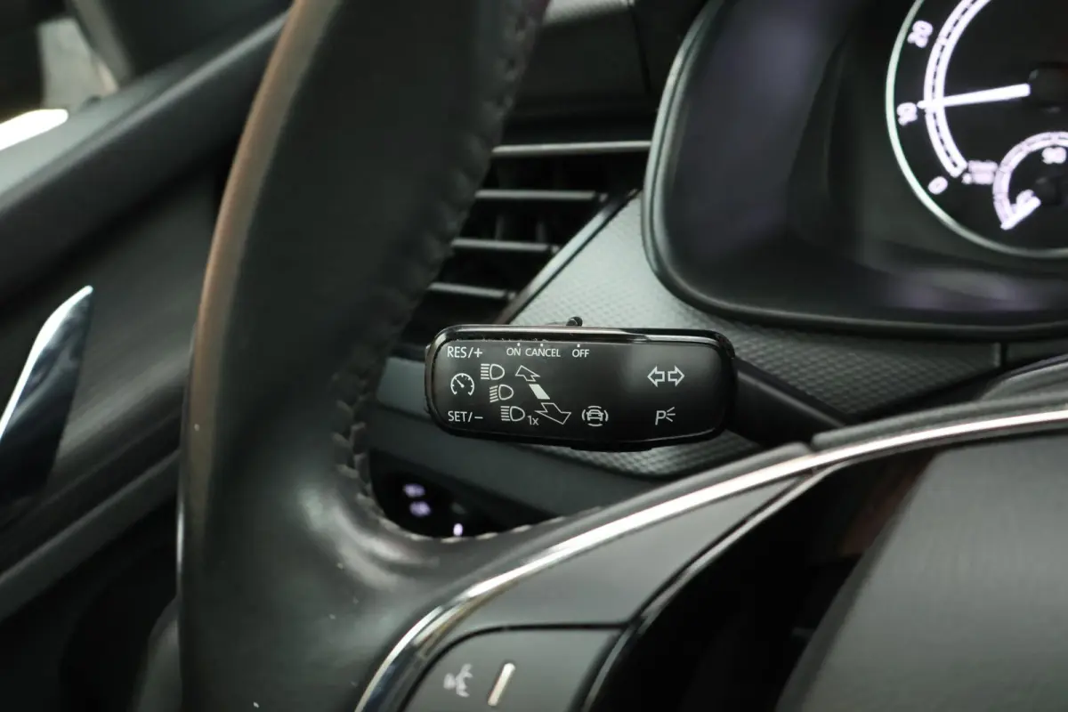 1.0 TSI 110pk H6 Sport Business Panoramadak Camera Stoelverwarming LED Carplay