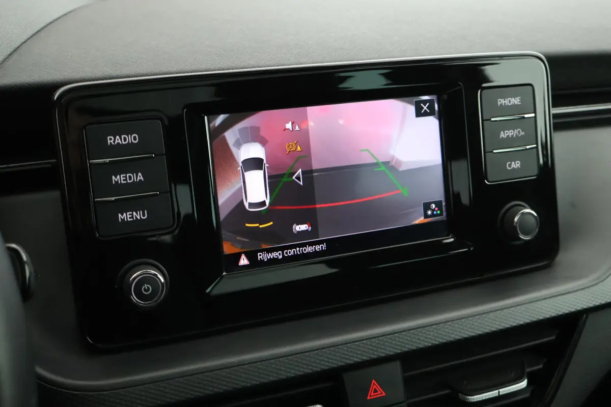 1.0 TSI 110pk H6 Sport Business Panoramadak Camera Stoelverwarming LED Carplay
