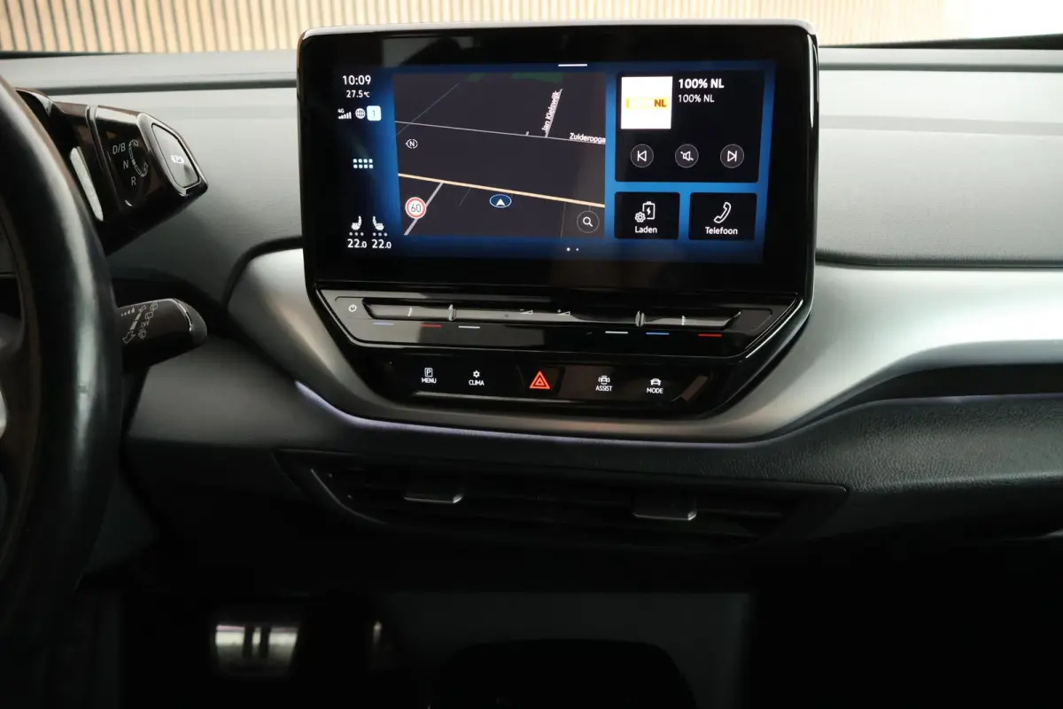 First 77 kWh SOH 90% Trekhaak Stoelverwarming Camera Navigatie