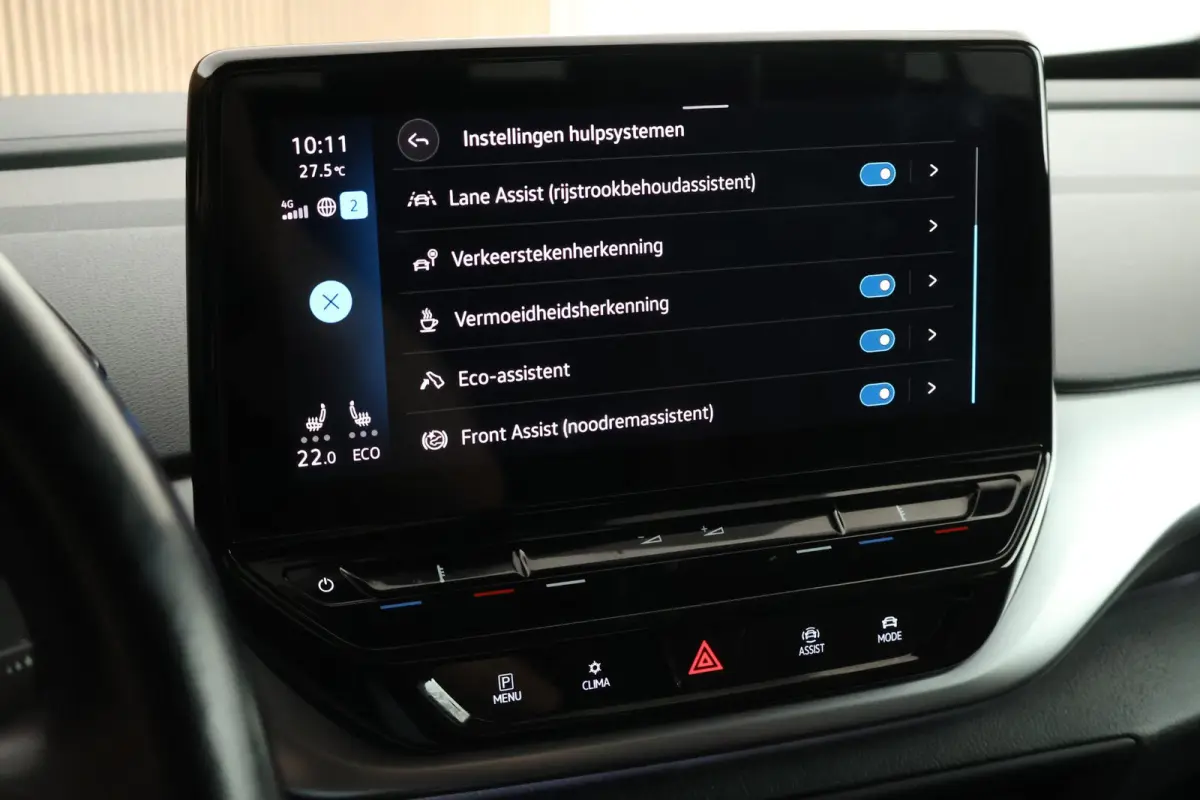 First 77 kWh SOH 90% Trekhaak Stoelverwarming Camera Navigatie