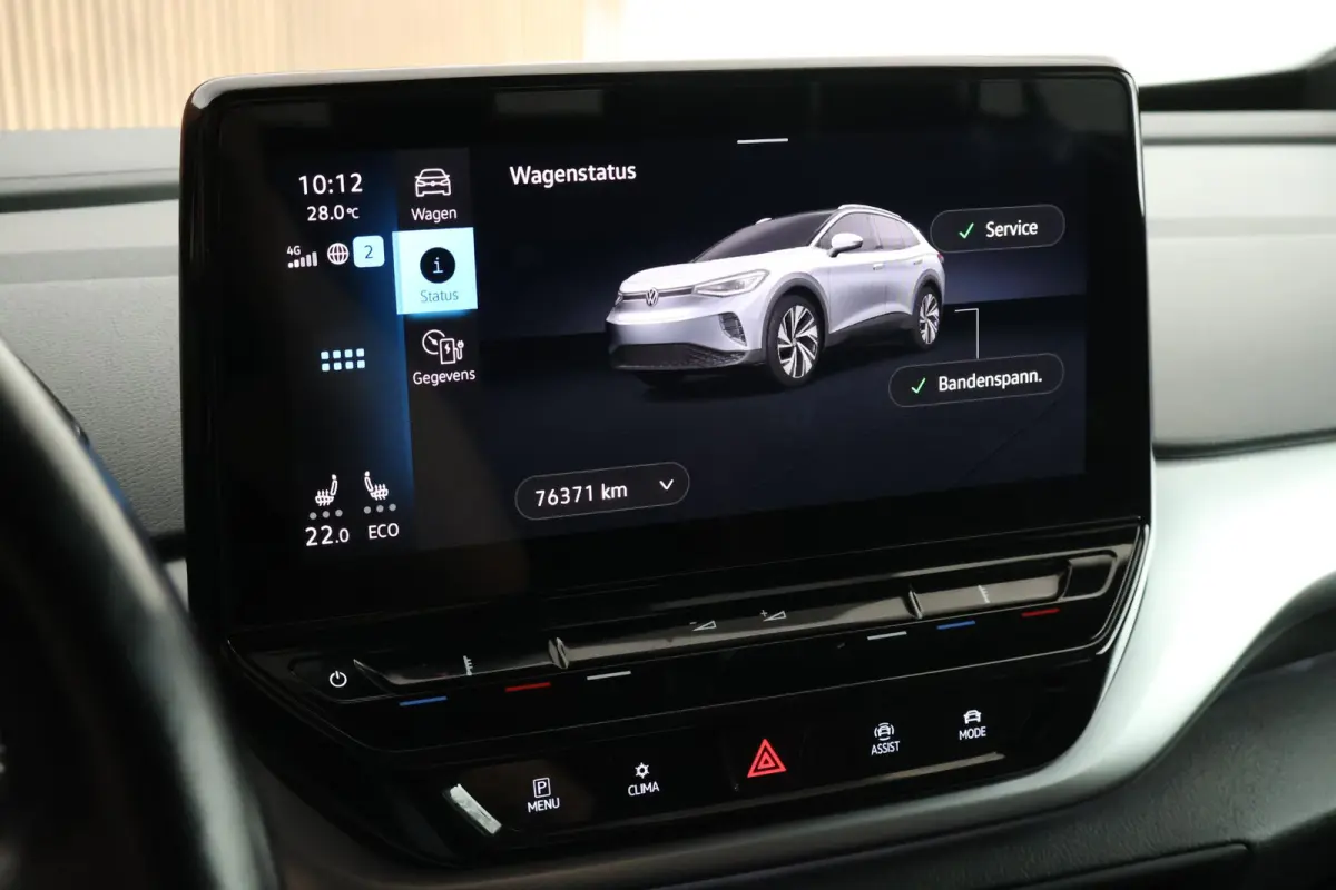 First 77 kWh SOH 90% Trekhaak Stoelverwarming Camera Navigatie