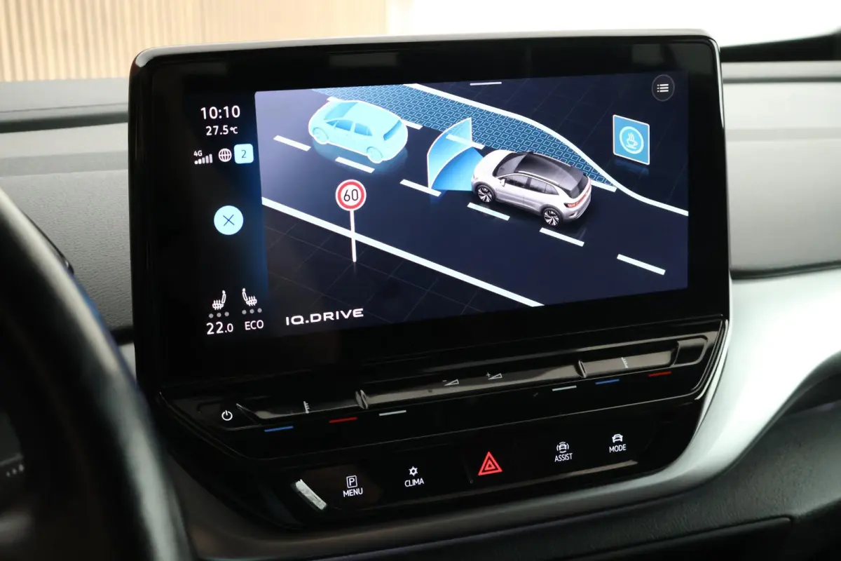 First 77 kWh SOH 90% Trekhaak Stoelverwarming Camera Navigatie