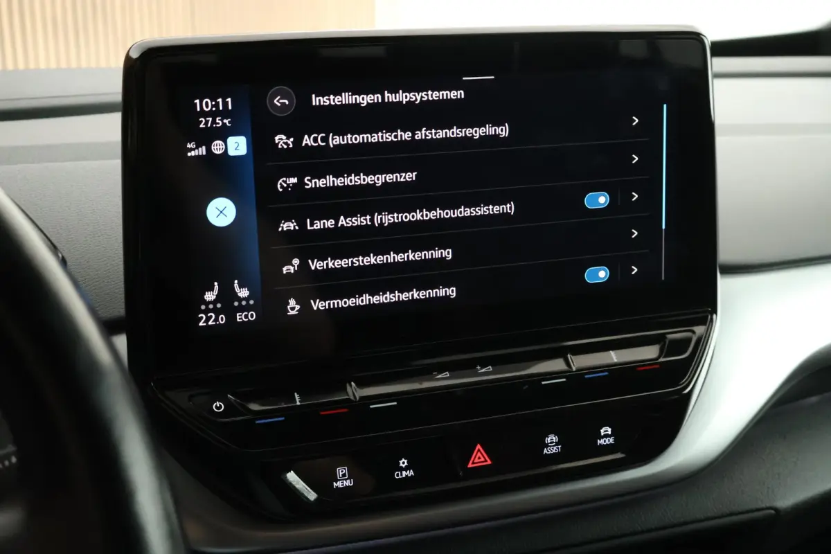 First 77 kWh SOH 90% Trekhaak Stoelverwarming Camera Navigatie
