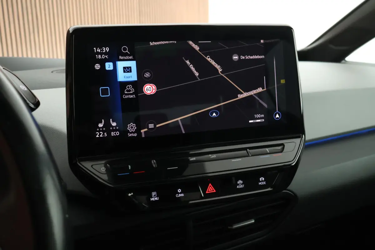 First Max 58 kWh 204pk SOH 89% HUD Panoramadak Camera Matrix LED Navigatie Stoelverwarming Memory Stoelen