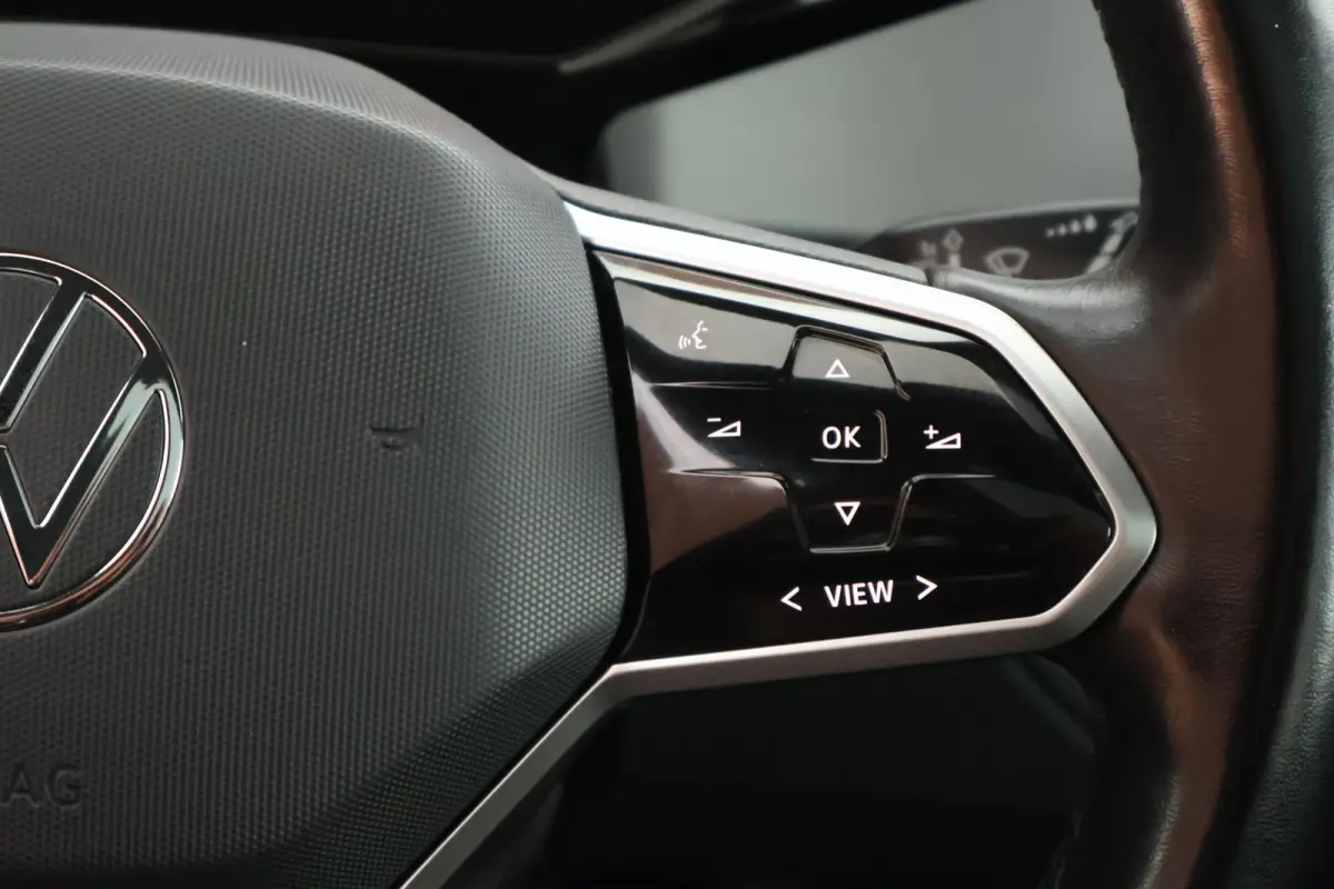 First Max 58 kWh 204pk SOH 89% HUD Panoramadak Camera Matrix LED Navigatie Stoelverwarming Memory Stoelen