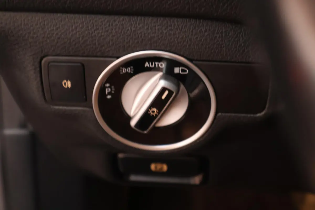 200 156pk Prestige Automaat LED Climate Control Stoelverwarming Navigatie