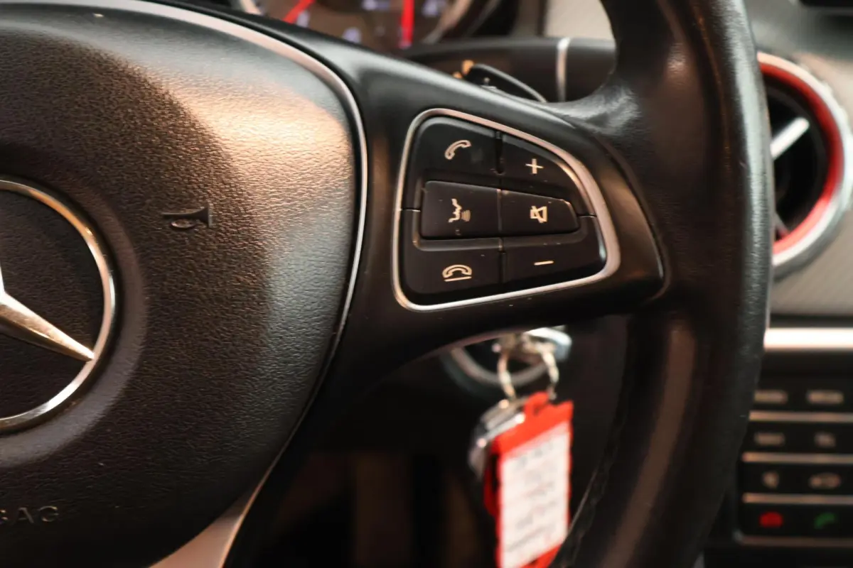 200 156pk Prestige Automaat LED Climate Control Stoelverwarming Navigatie