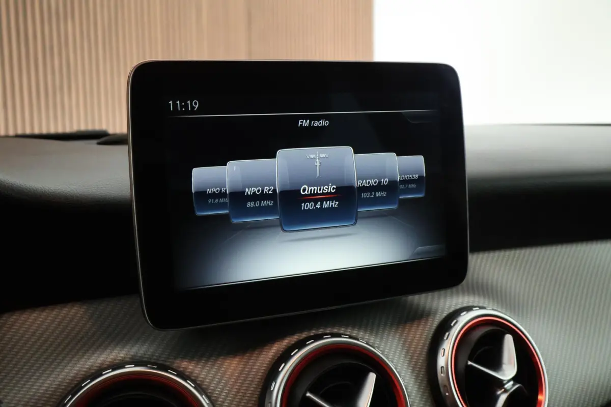 200 156pk Prestige Automaat LED Climate Control Stoelverwarming Navigatie