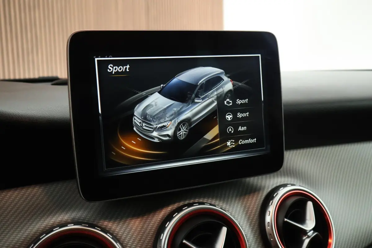 200 156pk Prestige Automaat LED Climate Control Stoelverwarming Navigatie