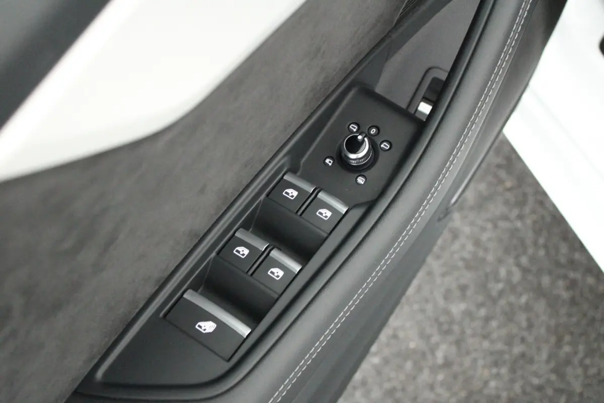 35 TFSI 150pk S edition Nekverwarming Stoelverwarming Leder Virtual Cockpit Matrix Led 2x S-Line