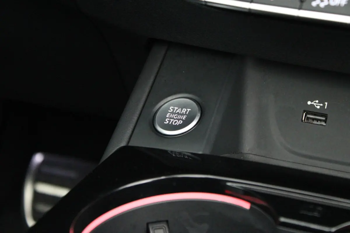 35 TFSI 150pk S edition Nekverwarming Stoelverwarming Leder Virtual Cockpit Matrix Led 2x S-Line