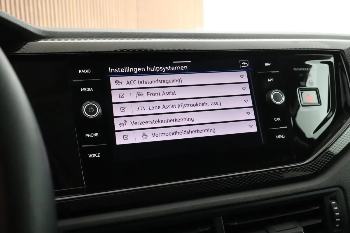 1.0 TSI 95pk Life Navigatie Parkeersensoren ACC Lichtmetaal