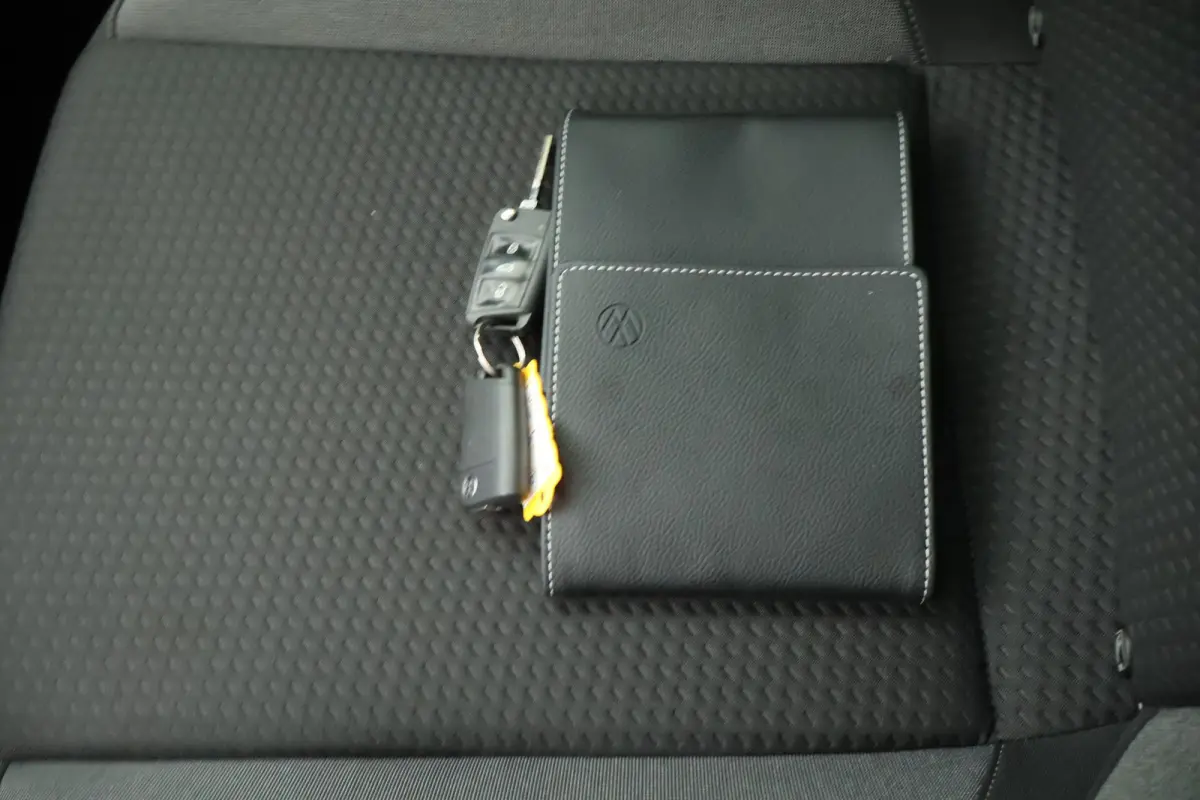 1.0 TSI 95pk Life Navigatie Parkeersensoren ACC Lichtmetaal