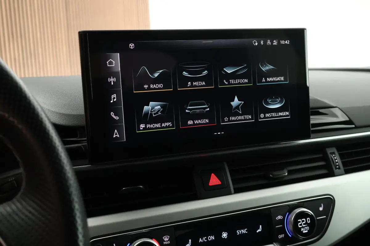 40 TFSI 204pk quattro S edition Camera Keyless Stoelverwarming Memory Massage ACC Navigatie 2x S-Line