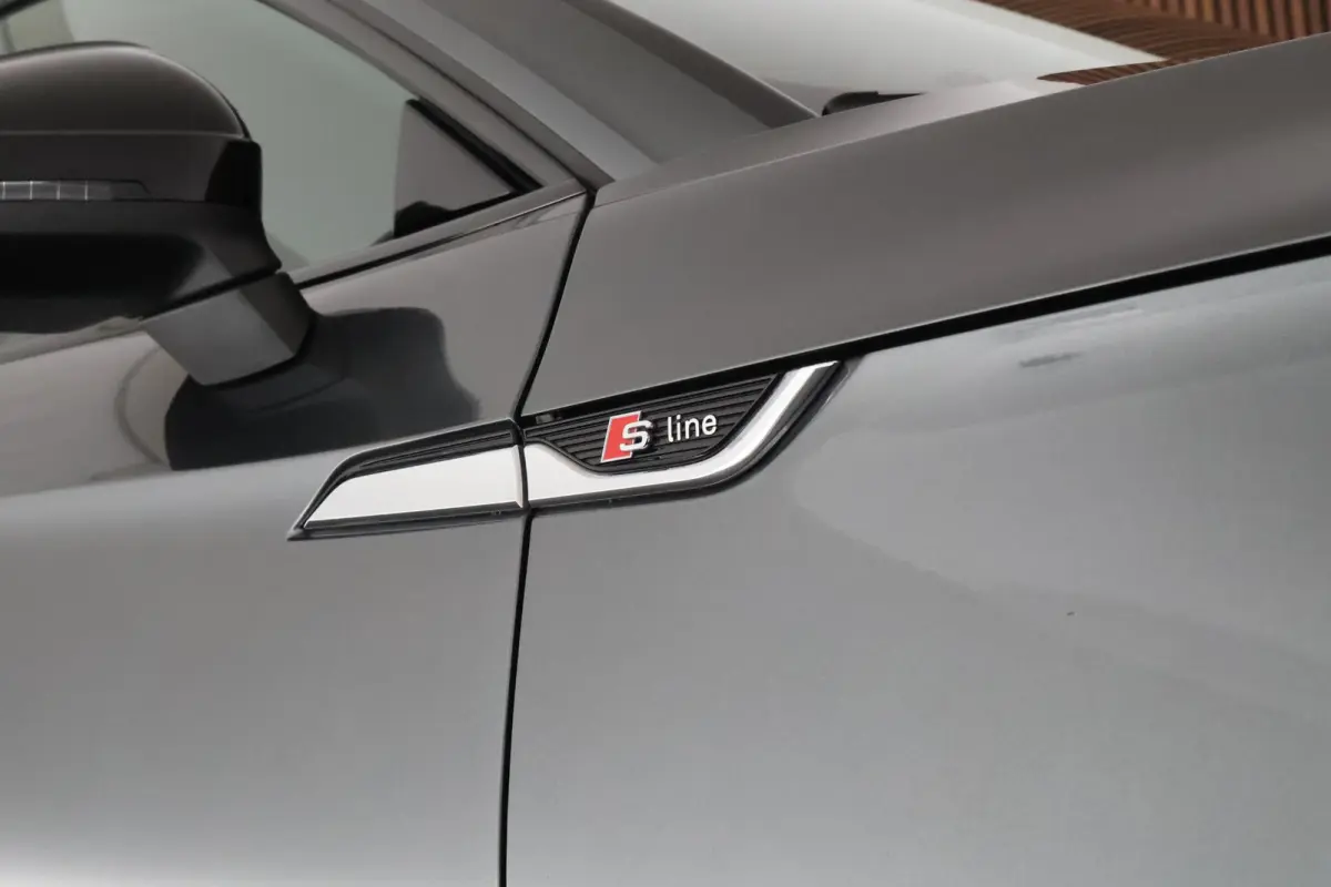 40 TFSI 204pk quattro S edition Camera Keyless Stoelverwarming Memory Massage ACC Navigatie 2x S-Line