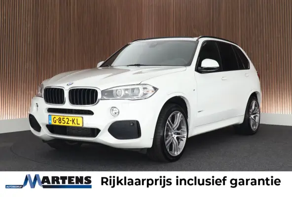 xDrive30d 259pk High Executive M-Sport Panoramadak Trekhaak Leder Memory Camera Keyless Navigatie