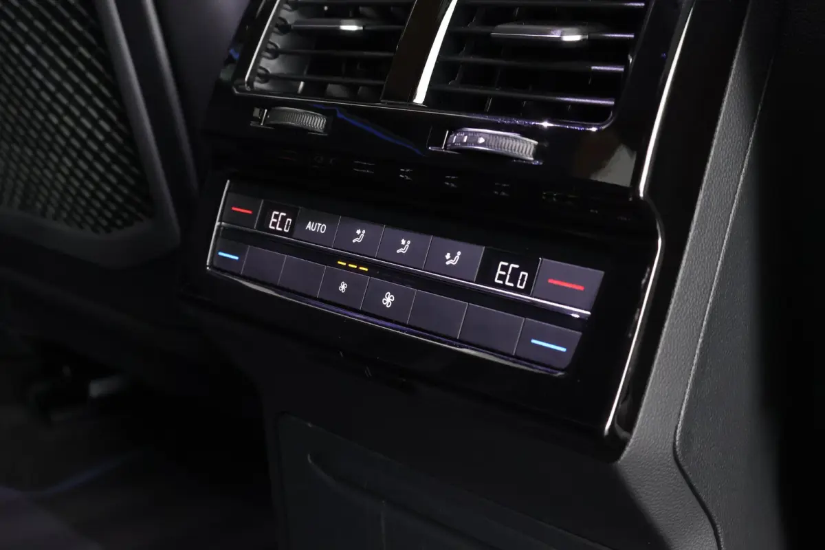 3.0 TSi 462pk eHybrid 4MOTION R Trekhaak Panoramadak Camera Leder Stoelverwarming Keyless Navigatie