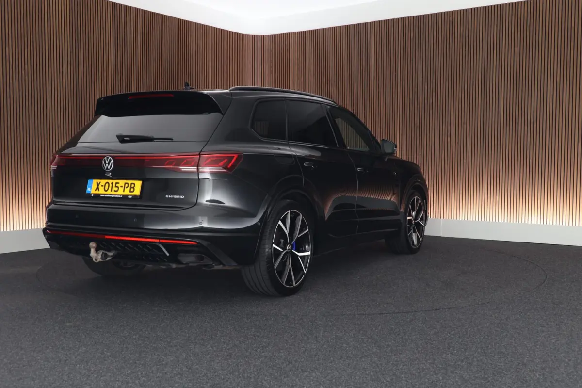 3.0 TSi 462pk eHybrid 4MOTION R Trekhaak Panoramadak Camera Leder Stoelverwarming Keyless Navigatie