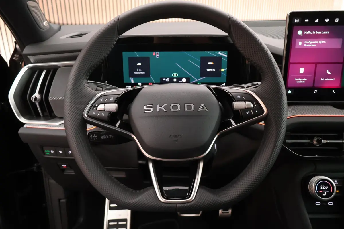 1.5 TSI 204pk PHEV Sportline Business Trekhaak Camera Canton LED Memory Stoelverwarming Panoramadak Navigatie