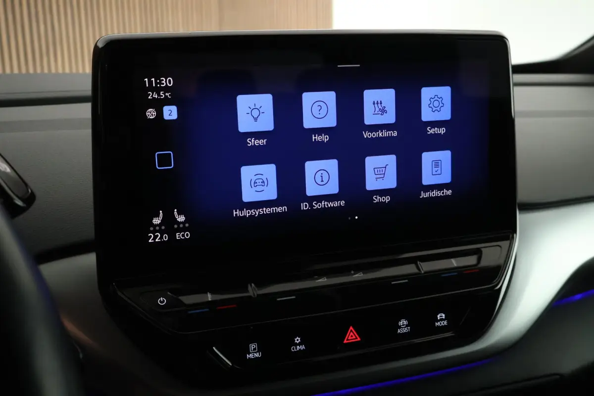 First 204pk 77 kWh SOH 91% Leder Stoelverwarming Camera Navigatie