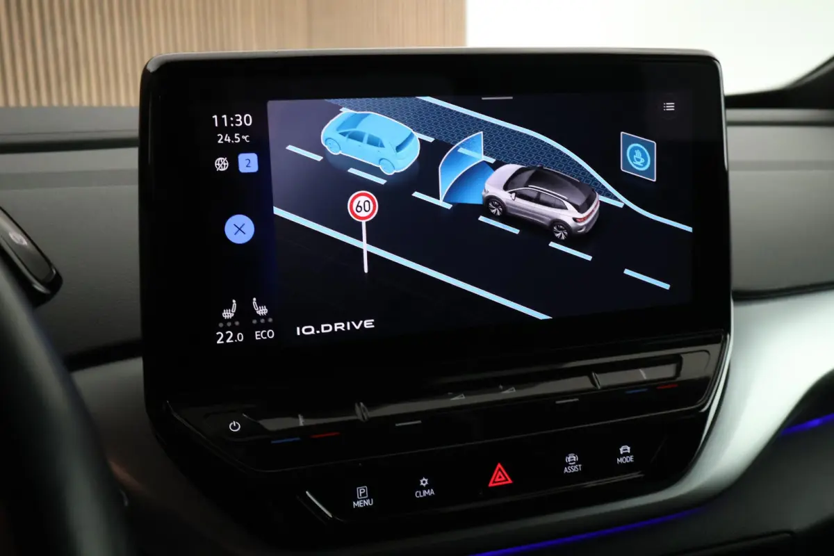 First 204pk 77 kWh SOH 91% Leder Stoelverwarming Camera Navigatie
