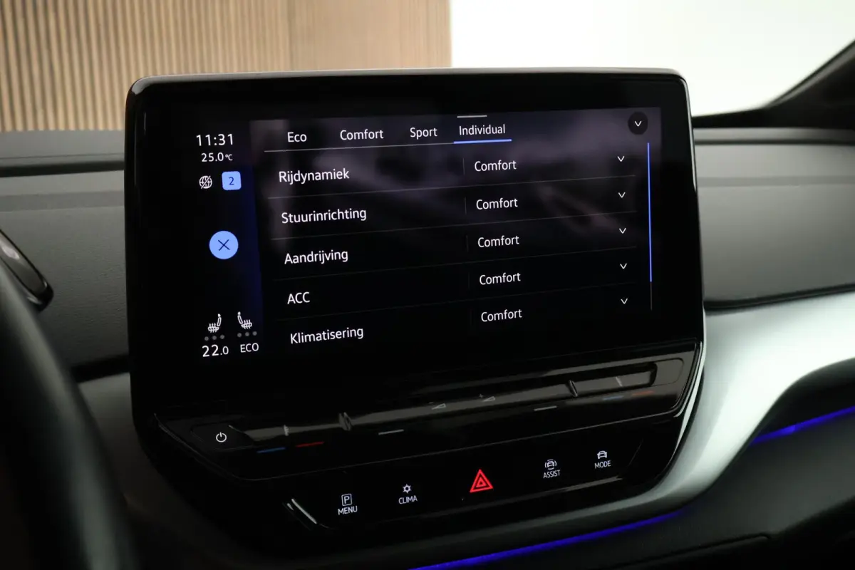 First 204pk 77 kWh SOH 91% Leder Stoelverwarming Camera Navigatie