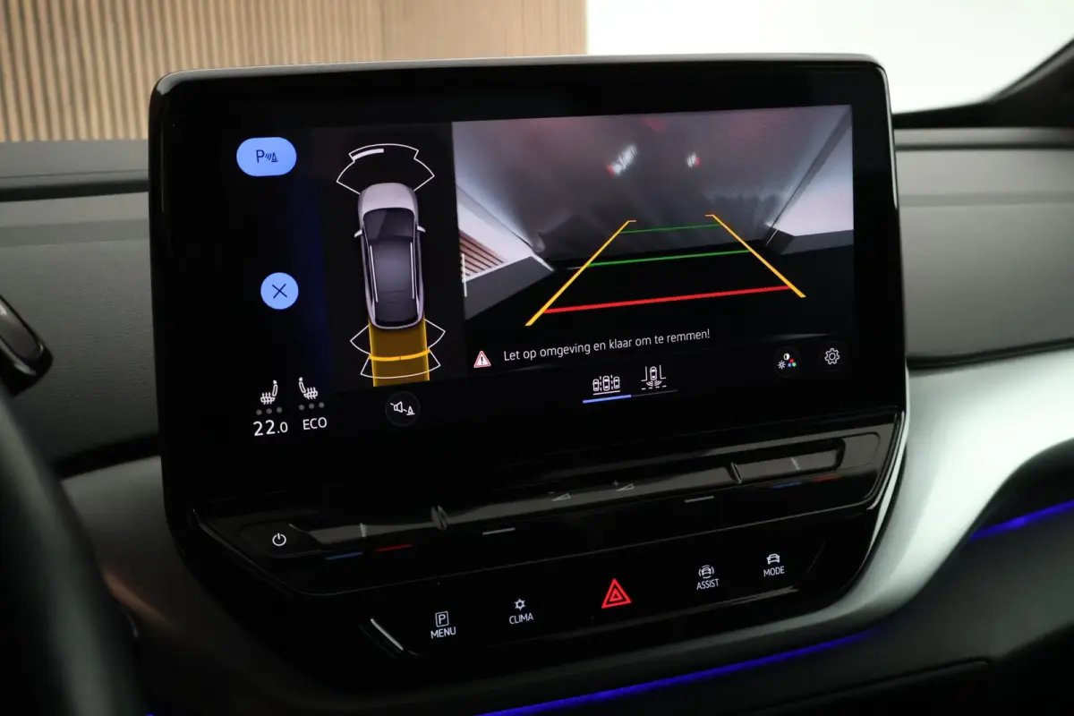 First 204pk 77 kWh SOH 91% Leder Stoelverwarming Camera Navigatie