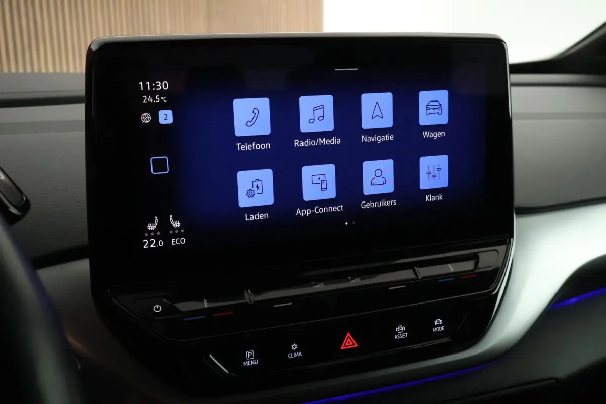 First 204pk 77 kWh SOH 91% Leder Stoelverwarming Camera Navigatie