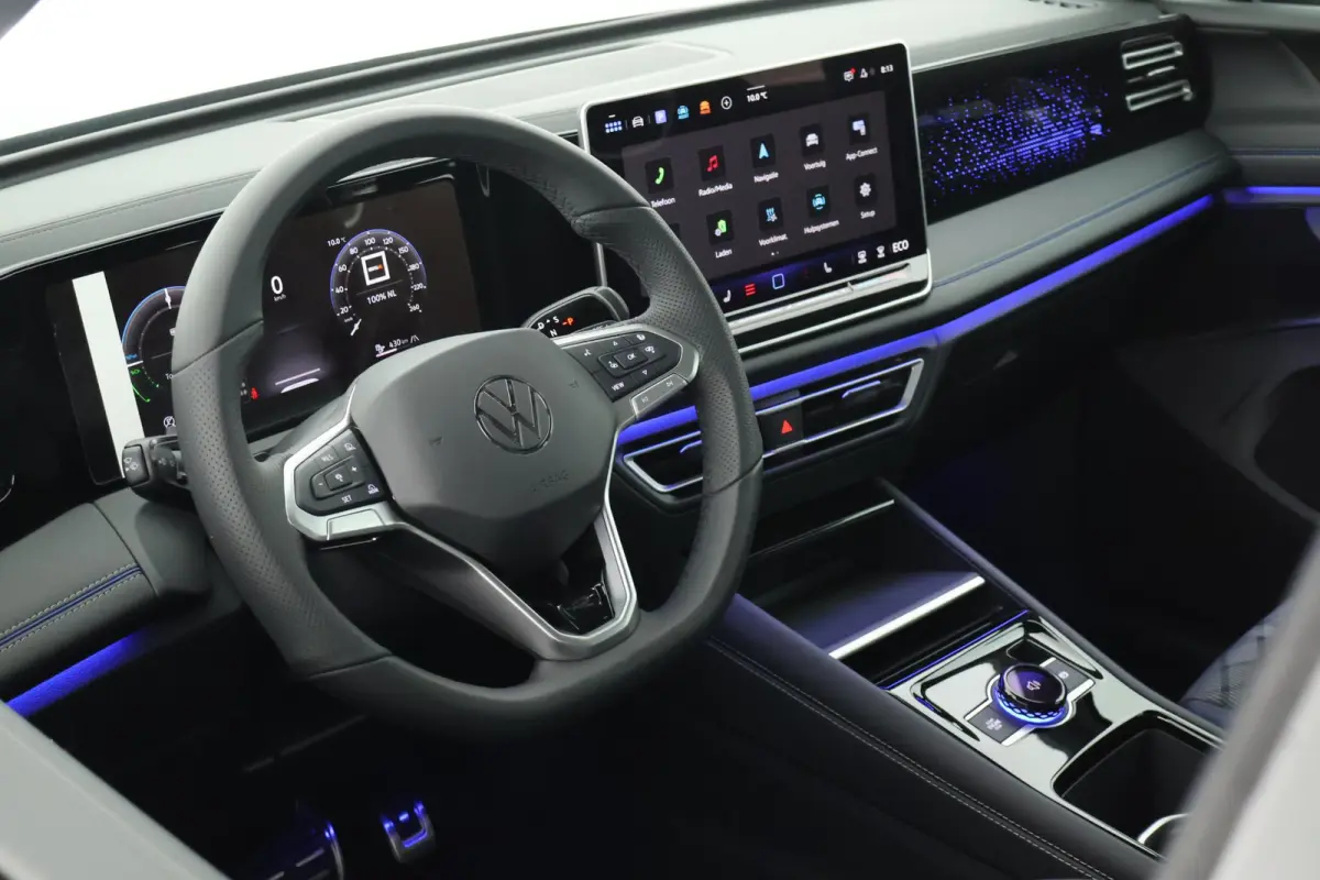 1.5 272pk eHybrid R-Line Edition Trekhaak Camera Panoramadak Keyless Carplay
