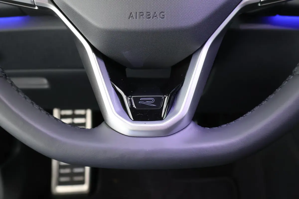 1.5 272pk eHybrid R-Line Edition Trekhaak Camera Panoramadak Keyless Carplay