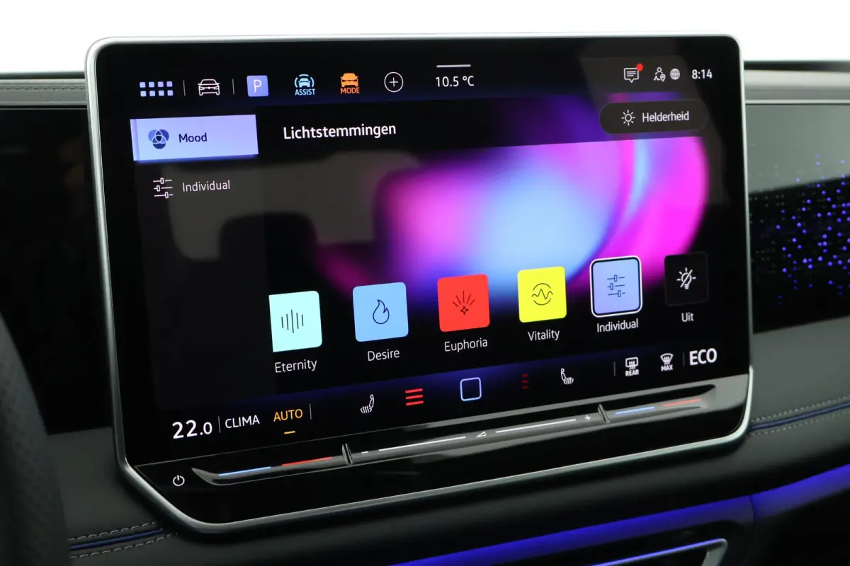 1.5 272pk eHybrid R-Line Edition Trekhaak Camera Panoramadak Keyless Carplay