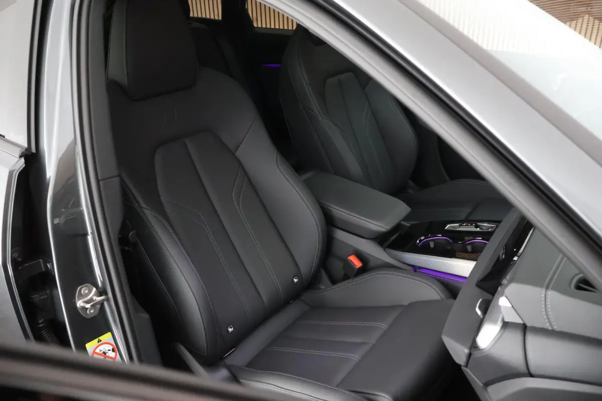 Avant 2.0 367pk quattro S edition Competition Trekhaak 360Camera Panoramadak Leder Virtual Cockpit Keyless Navigatie S-Line
