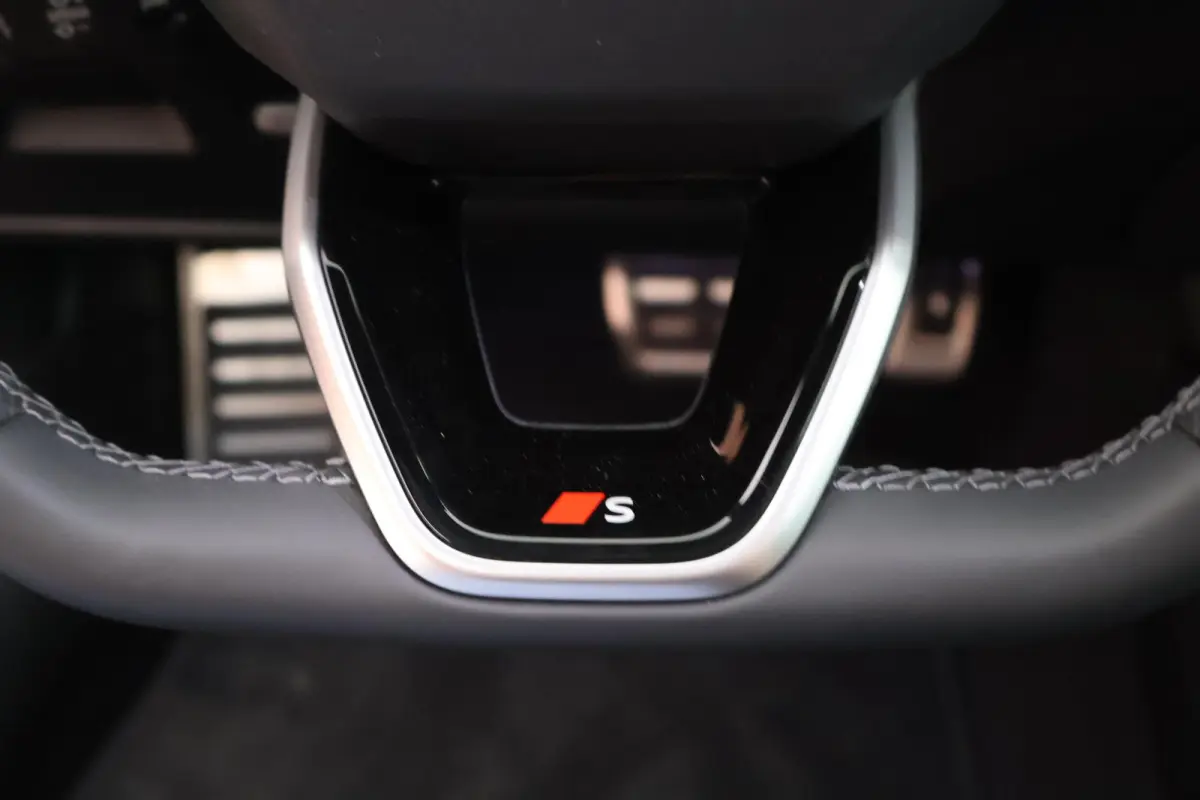 Avant 2.0 367pk quattro S edition Competition Trekhaak 360Camera Panoramadak Leder Virtual Cockpit Keyless Navigatie S-Line