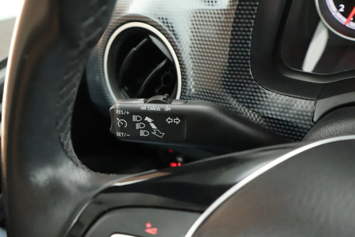Up! 1.0 BMT 60pk move up! Airco Cruise Control Camera