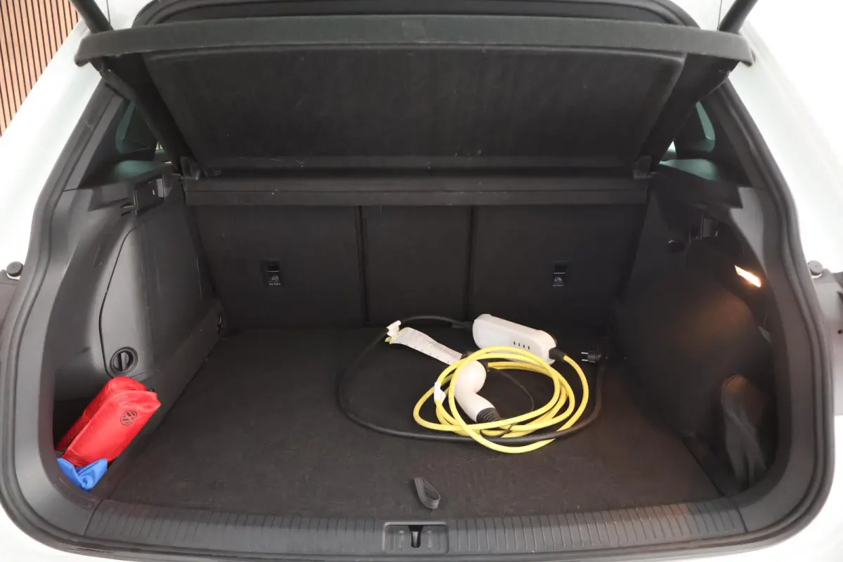 1.4 TSI 245pk eHybrid R-Line Business+ Trekhaak Camera Stoelverwarming Keyless Virtual Cockpit LED Navigatie