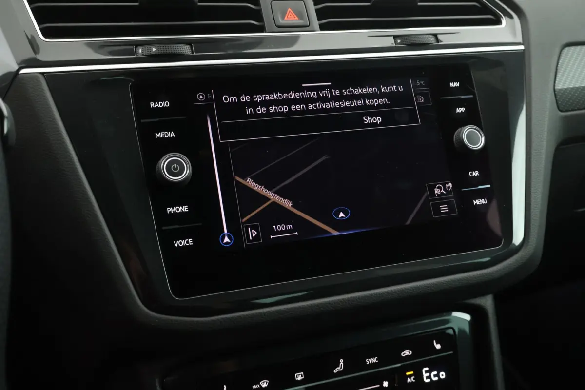 1.4 TSI 245pk eHybrid R-Line Business+ Trekhaak Camera Stoelverwarming Keyless Virtual Cockpit LED Navigatie