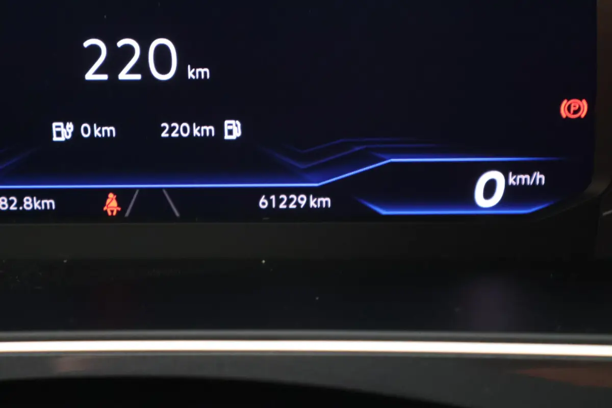 1.4 TSI 245pk eHybrid R-Line Business+ Trekhaak Camera Stoelverwarming Keyless Virtual Cockpit LED Navigatie