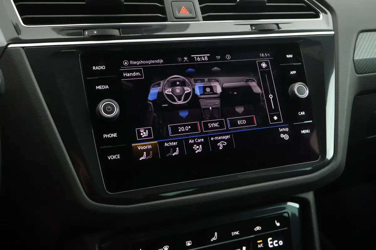 1.4 TSI 245pk eHybrid R-Line Business+ Trekhaak Camera Stoelverwarming Keyless Virtual Cockpit LED Navigatie