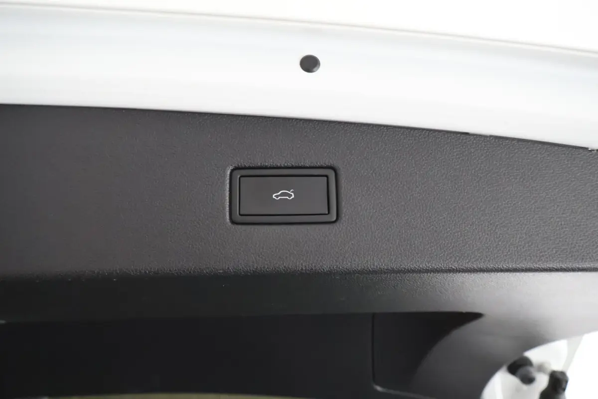 1.4 TSI 245pk eHybrid R-Line Business+ Trekhaak Camera Stoelverwarming Keyless Virtual Cockpit LED Navigatie