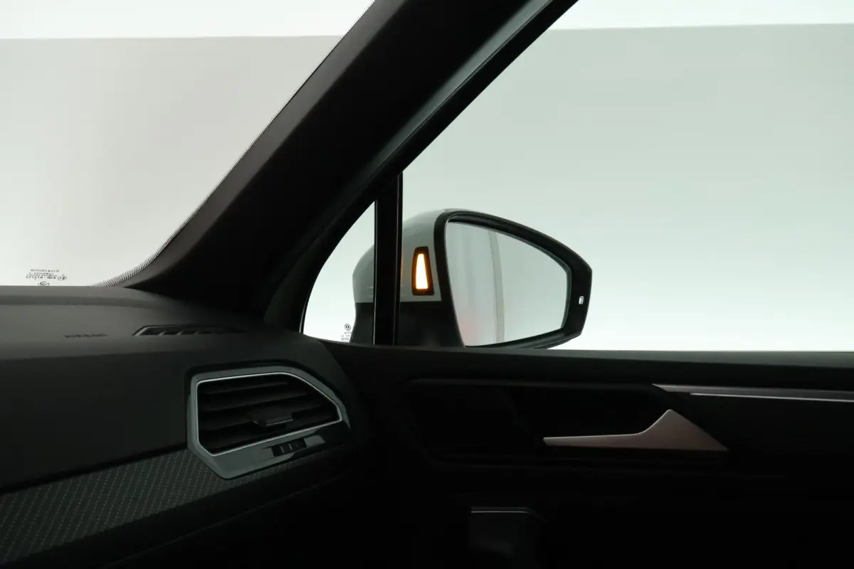 1.4 TSI 245pk eHybrid R-Line Business+ Trekhaak Camera Stoelverwarming Keyless Virtual Cockpit LED Navigatie