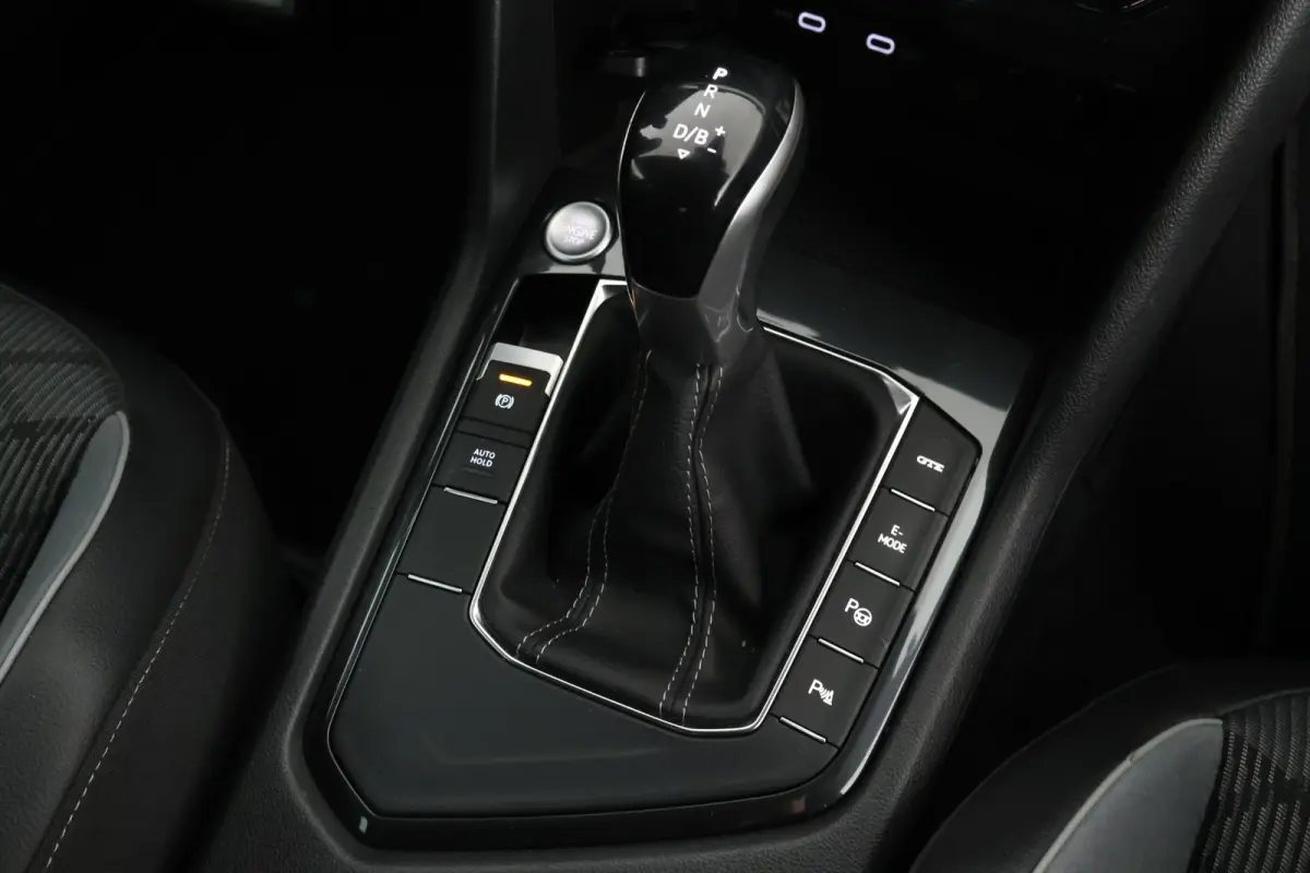 1.4 TSI 245pk eHybrid R-Line Business+ Trekhaak Camera Stoelverwarming Keyless Virtual Cockpit LED Navigatie