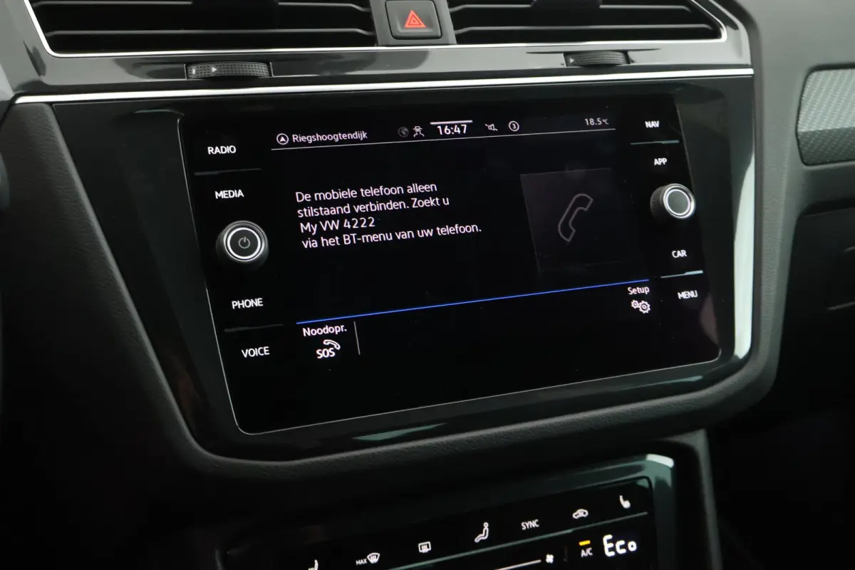 1.4 TSI 245pk eHybrid R-Line Business+ Trekhaak Camera Stoelverwarming Keyless Virtual Cockpit LED Navigatie