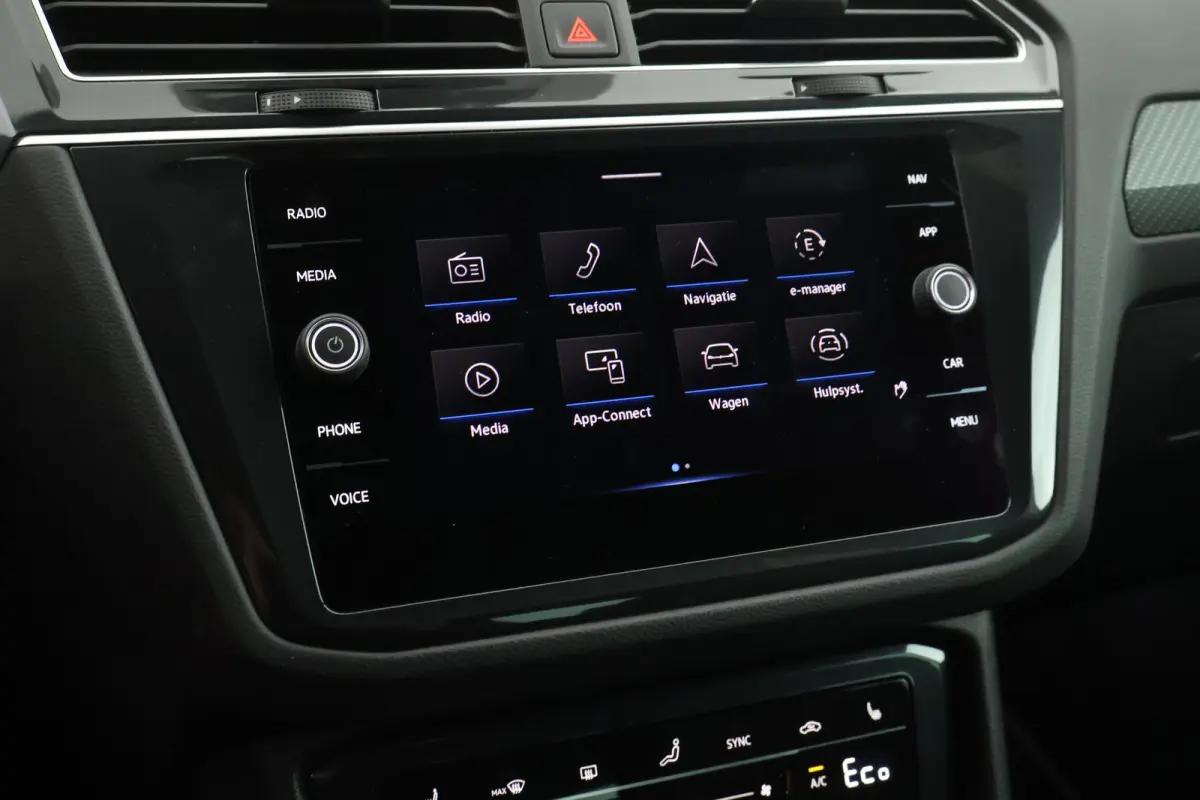 1.4 TSI 245pk eHybrid R-Line Business+ Trekhaak Camera Stoelverwarming Keyless Virtual Cockpit LED Navigatie
