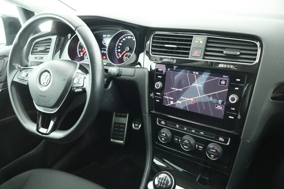 1.4 TSI 125pk Sound Navigatie Camera Keyless