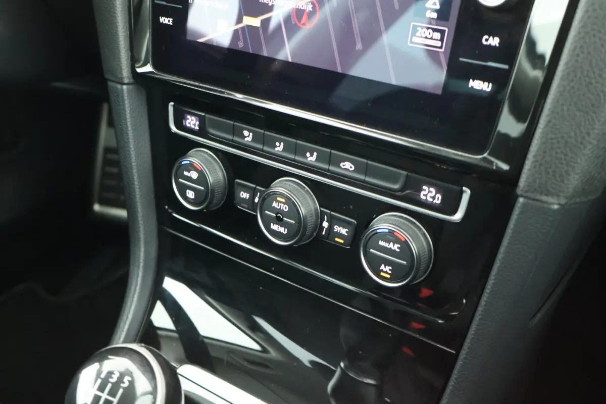 1.4 TSI 125pk Sound Navigatie Camera Keyless