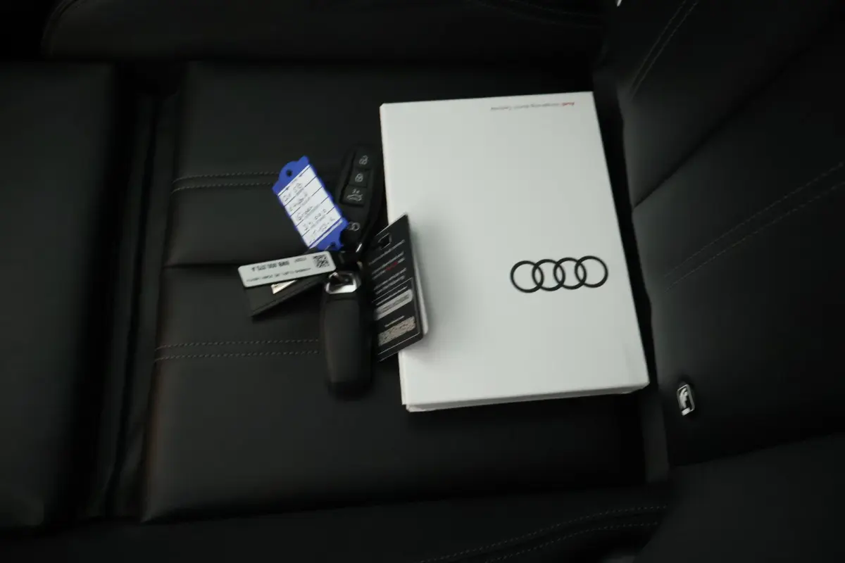 2.0 TFSI 299pk e-hybrid quattro S edition Trekhaak 360Camera Leder Keyless Panoramadak 2x S-Line